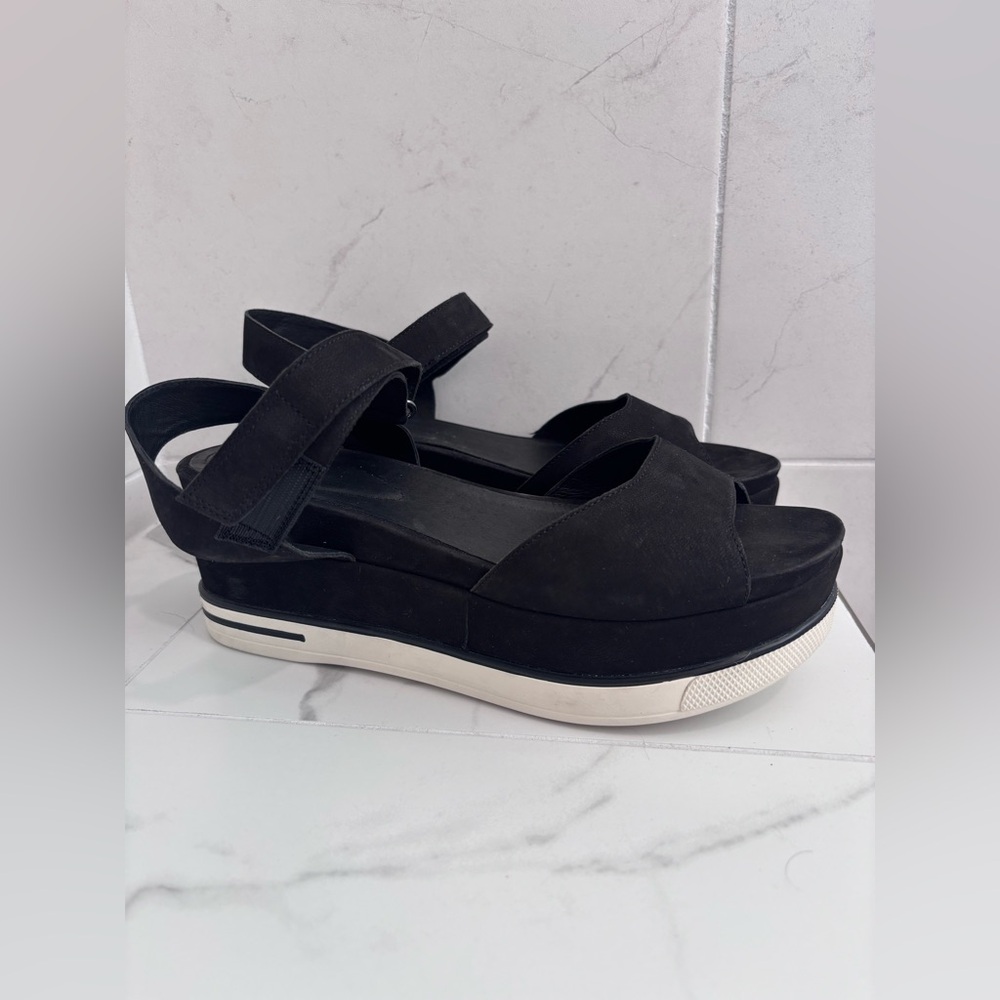 Eileen Fisher Black Platform Sandal
